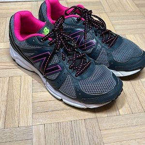 New Balance 495 Charcoal Pink Womens 9